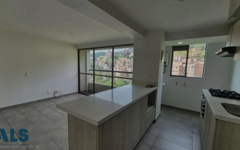 Apartamento en Medellín en Loma de Los Bernal