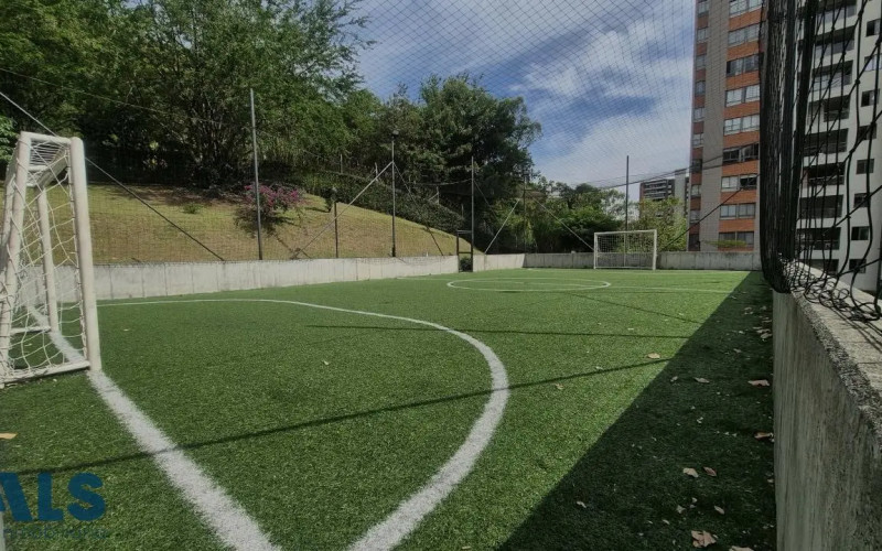 Apartamento en Medellín en Loma de Los Bernal