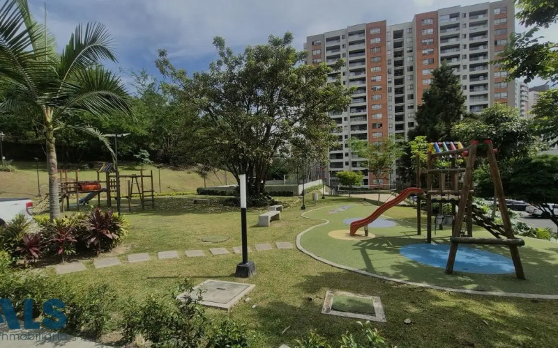 Apartamento en Medellín en Loma de Los Bernal