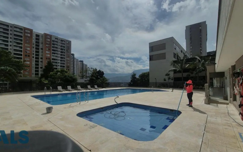 Apartamento en Medellín en Loma de Los Bernal