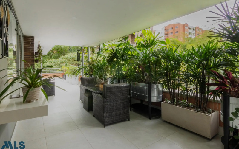 Apartamento en Medellín en Castropol
