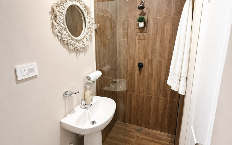 Fully Remodeled 166 m² Apartment in Laureles | 6 Bedrooms, 6 Private Bathrooms & 3 Kitchens