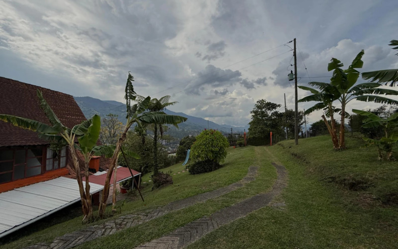 Casa en La Estrella en Sector Variante a Caldas