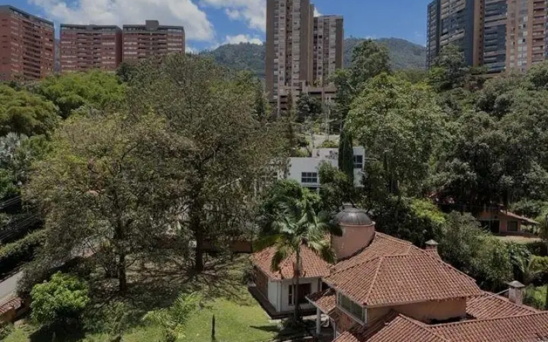 Apartamento en Envigado en Loma de Las Brujas