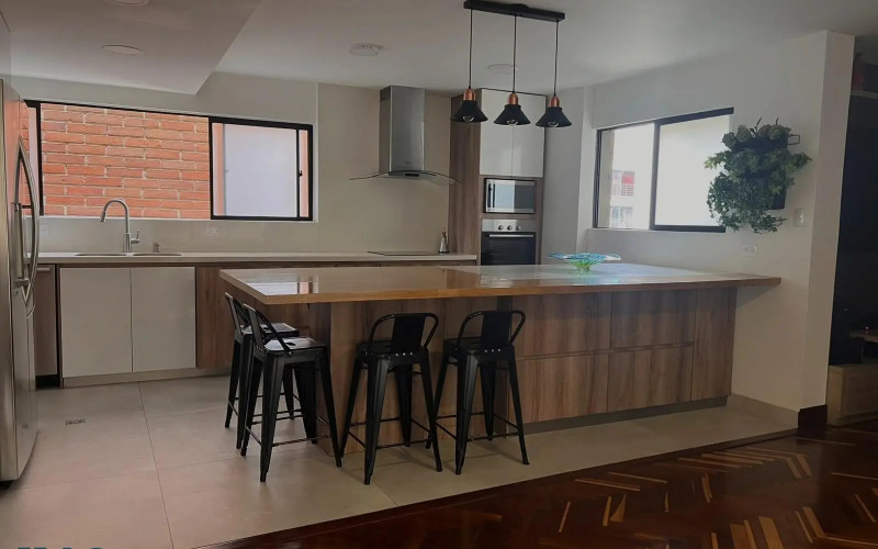Apartamento en Medellín en Altos del Poblado
