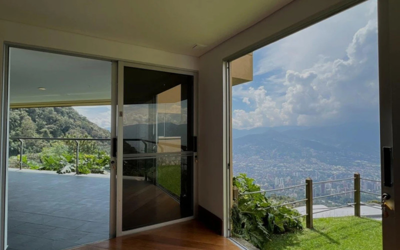 Casa en Medellín en Las Palmas