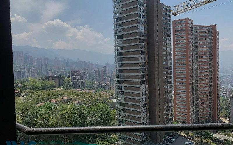 Apartamento en Medellín en Altos del Poblado
