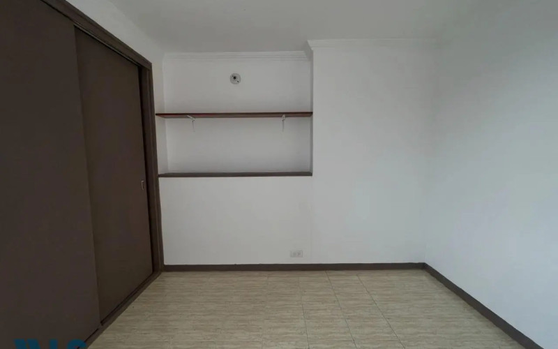 Apartamento en Medellín en Loma de Los Bernal