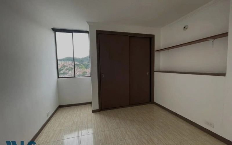 Apartamento en Medellín en Loma de Los Bernal