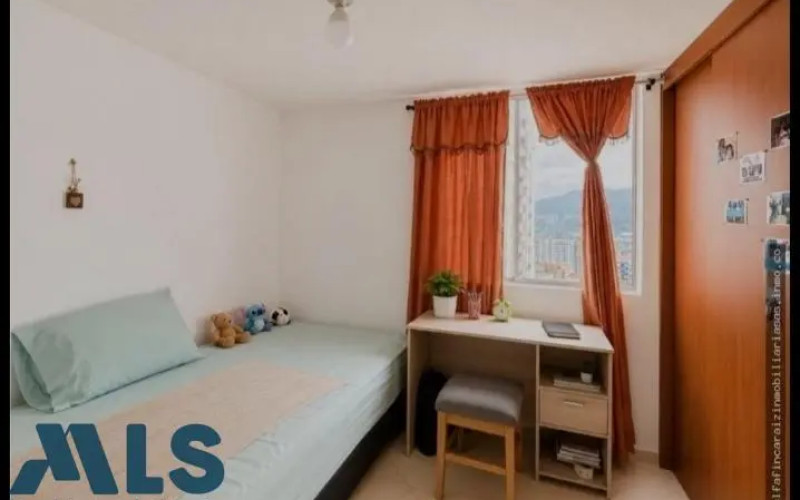 Apartamento en Medellín en Loma del Indio