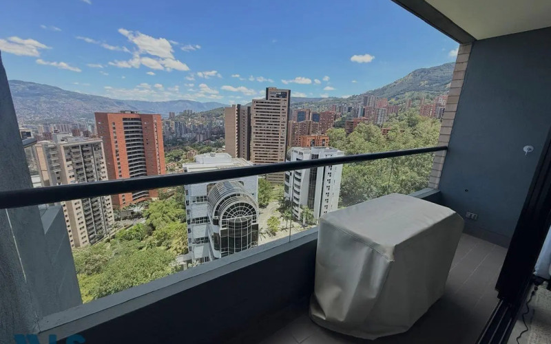 Apartamento en Medellín en El Tesoro