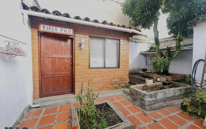 Casa en Medellín en La Floresta