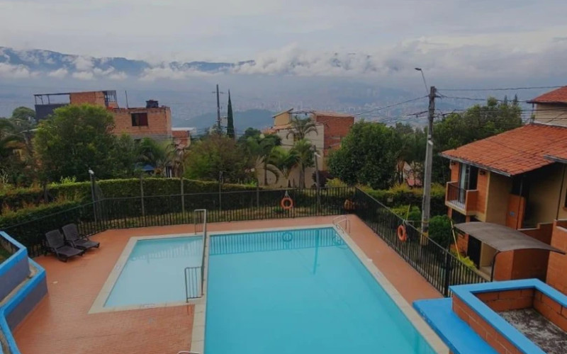 Casa en Medellín en Robledo Pajarito