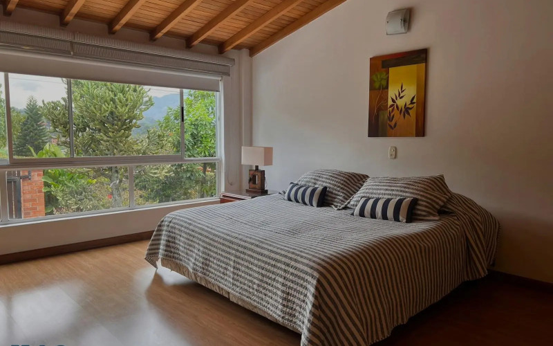 Casa en La Estrella en La Tablaza