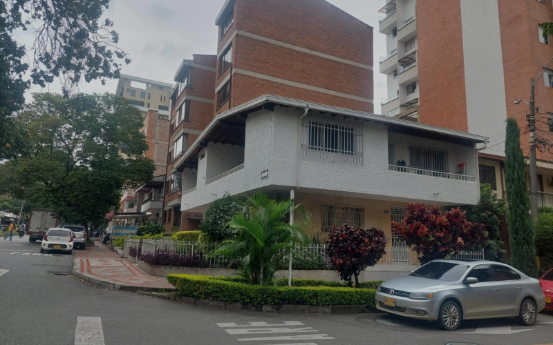 Casa en Medellín en Laureles