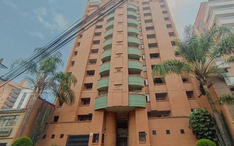 Apartamento en Medellín en Laureles