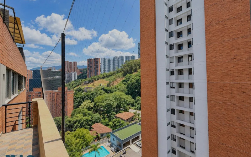 Apartamento en Medellín en Loma del Encierro