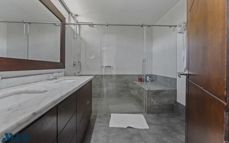Casa en Medellín en San Lucas