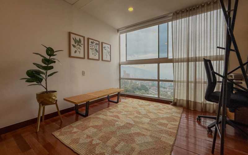Apartamento en Medellín en El Tesoro