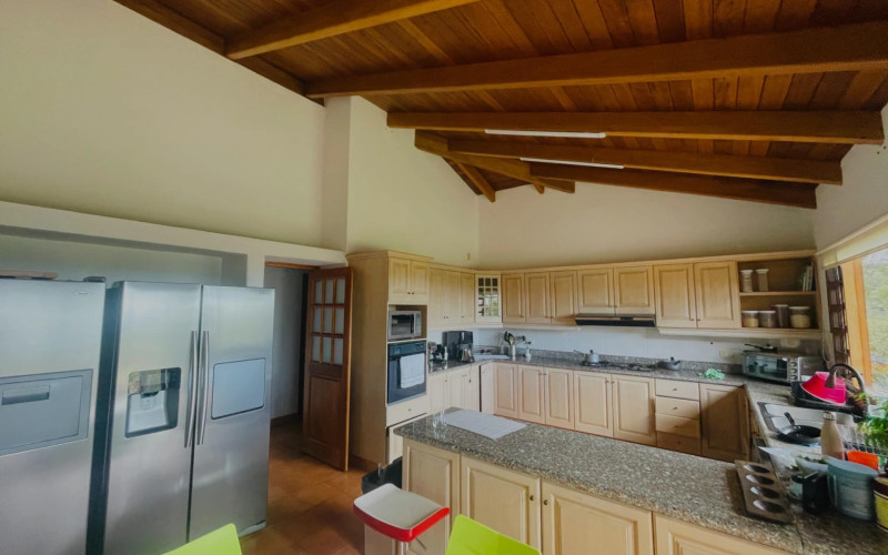 Casa en Envigado en Loma del Escobero