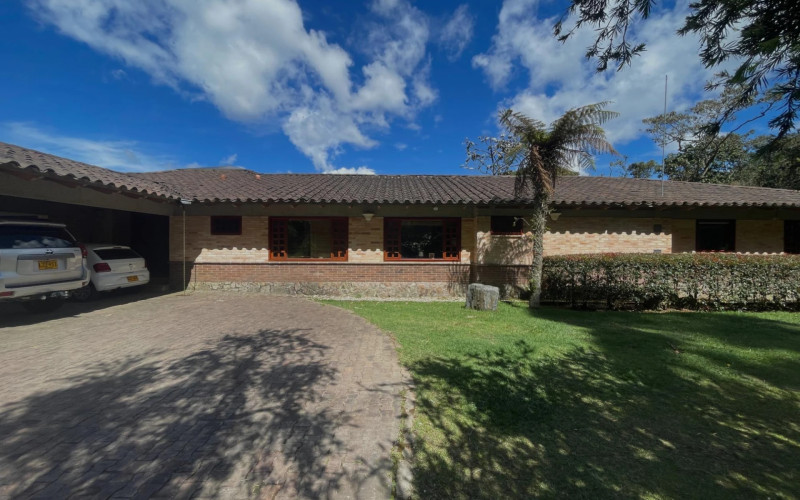 Casa en Envigado en Loma del Escobero