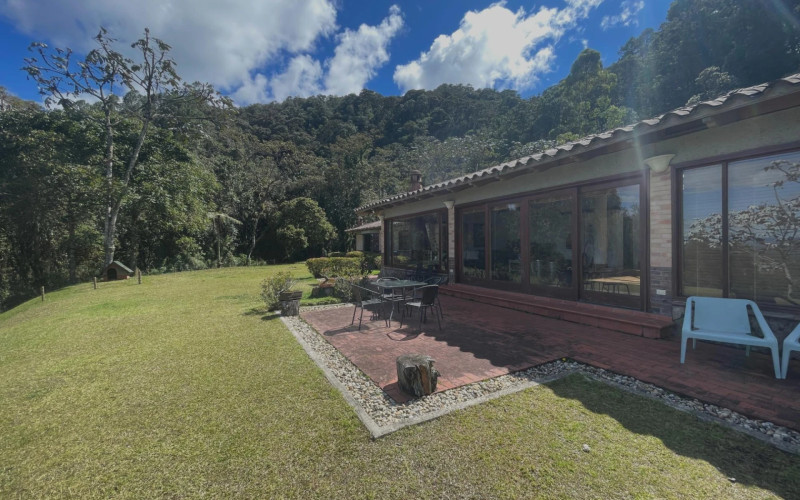 Casa en Envigado en Loma del Escobero