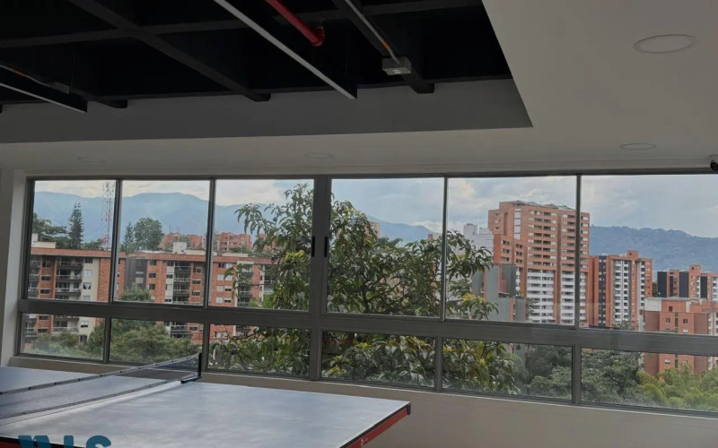 Apartamento en Envigado en Loma de los Mesa