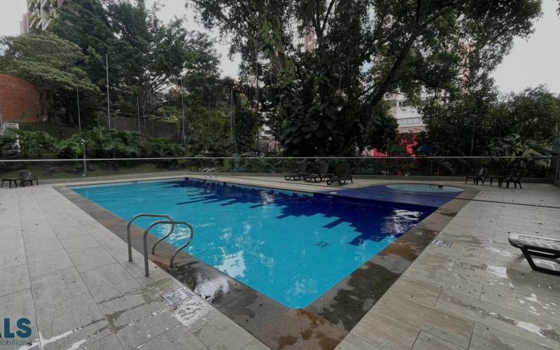 Apartamento en Medellín en Castropol