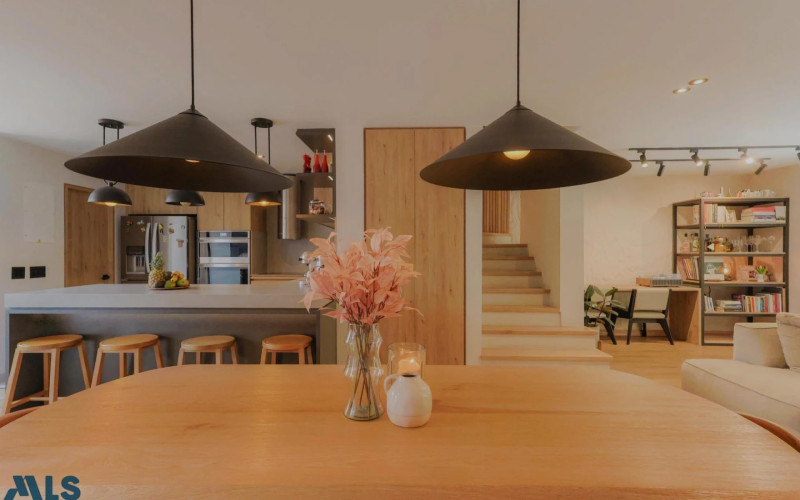 Casa en Medellín en Altos del Poblado