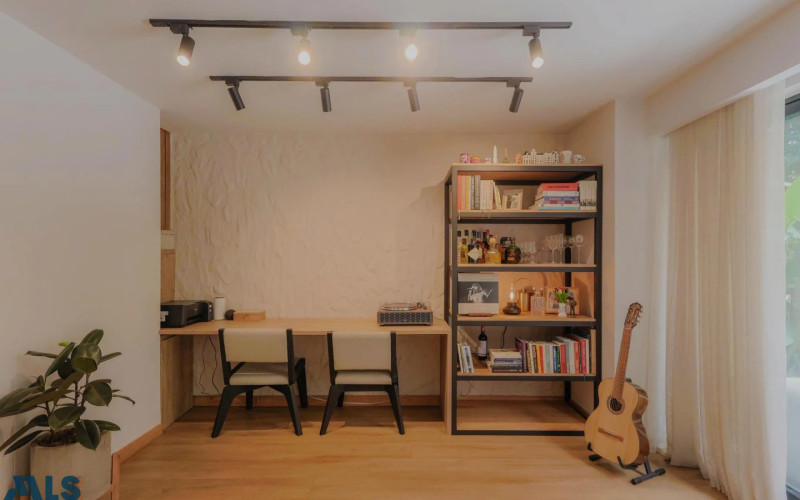 Casa en Medellín en Altos del Poblado