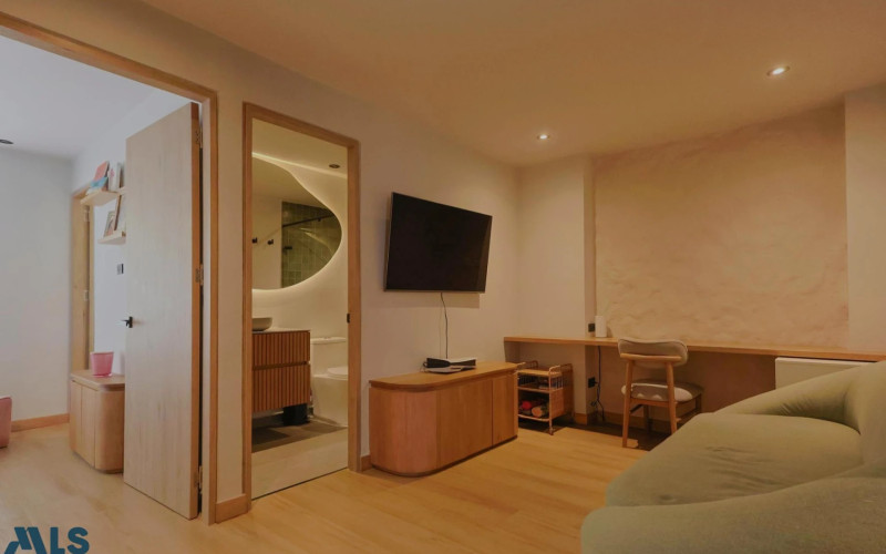 Casa en Medellín en Altos del Poblado