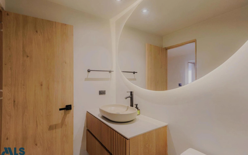 Casa en Medellín en Altos del Poblado