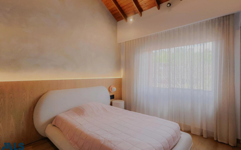 Casa en Medellín en Altos del Poblado