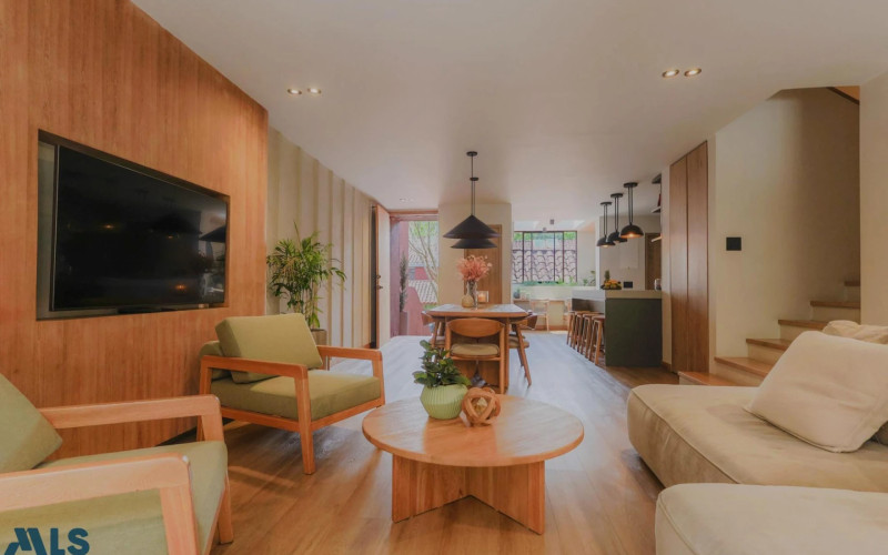 Casa en Medellín en Altos del Poblado