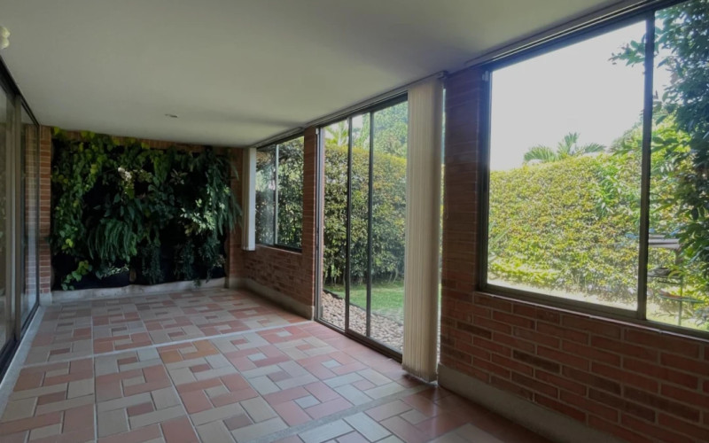 Casa en Envigado en Loma de Benedictinos