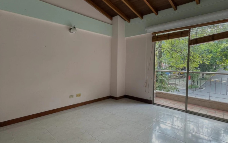 Casa en Envigado en Loma de Benedictinos