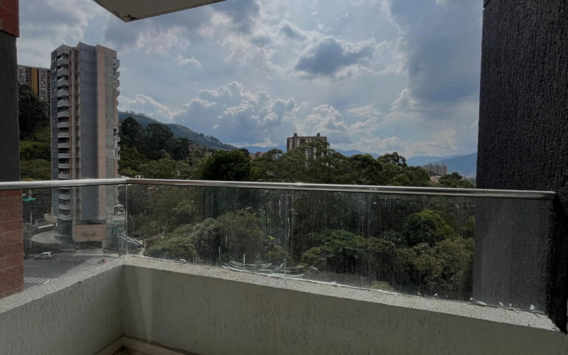 Apartamento en Envigado en Camino Verde