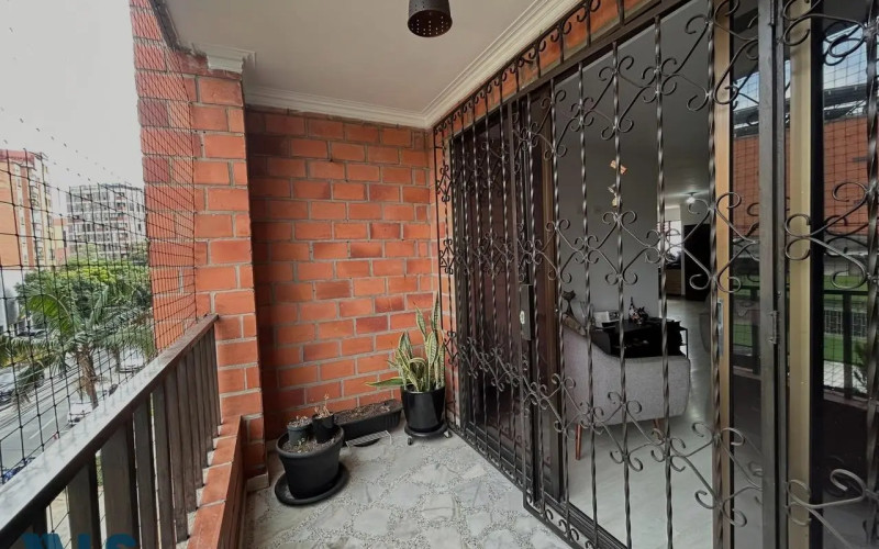 Apartamento en Medellín en Laureles