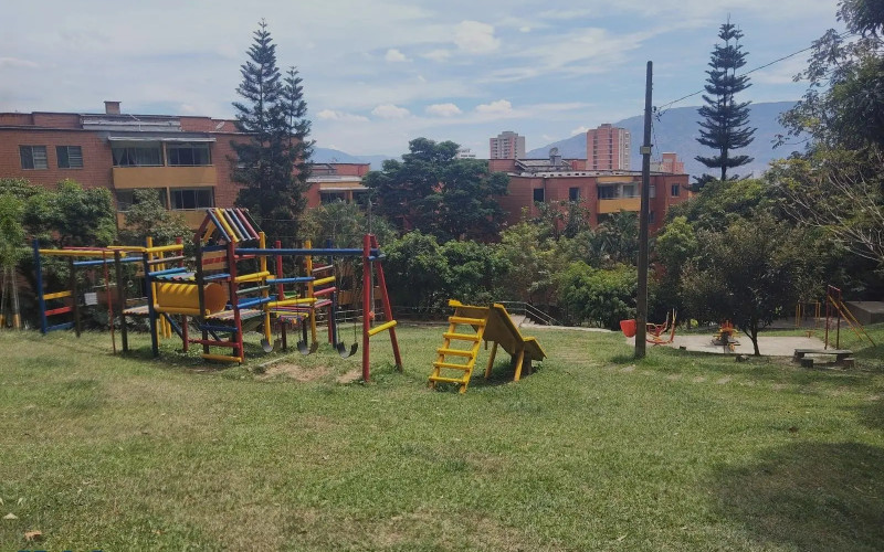 Apartamento en Medellín en Los Alpes