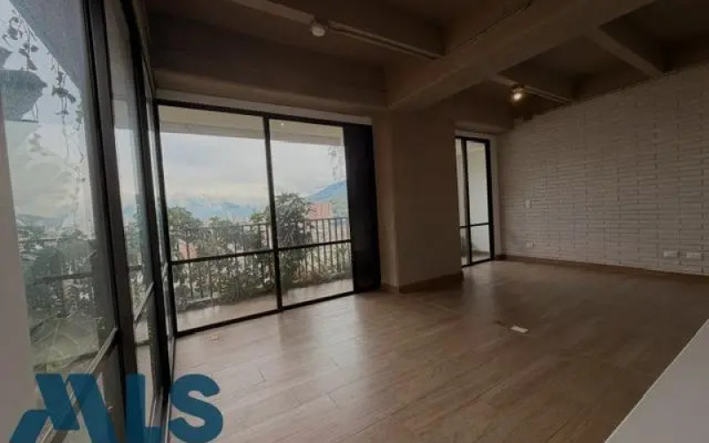 Apartamento en Medellín en Ciudad del Rio