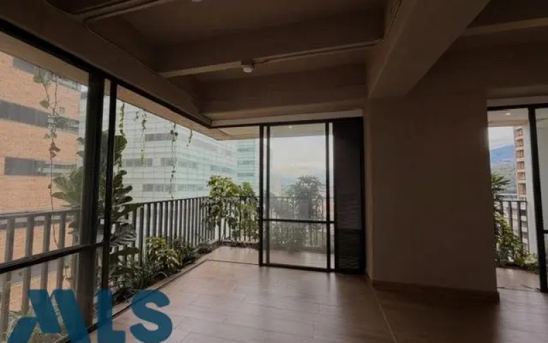 Apartamento en Medellín en Ciudad del Rio
