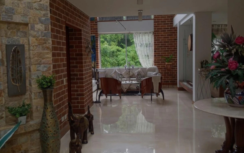 Casa en Envigado en Loma del Escobero