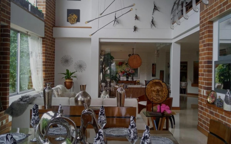 Casa en Envigado en Loma del Escobero