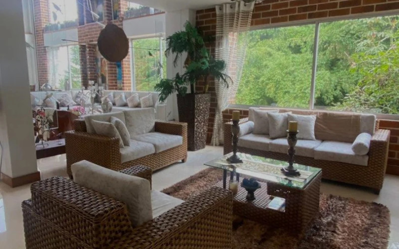 Casa en Envigado en Loma del Escobero