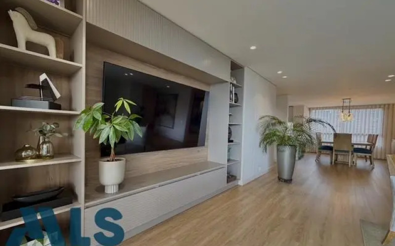 Apartamento en Medellín en Loma Los Gonzalez