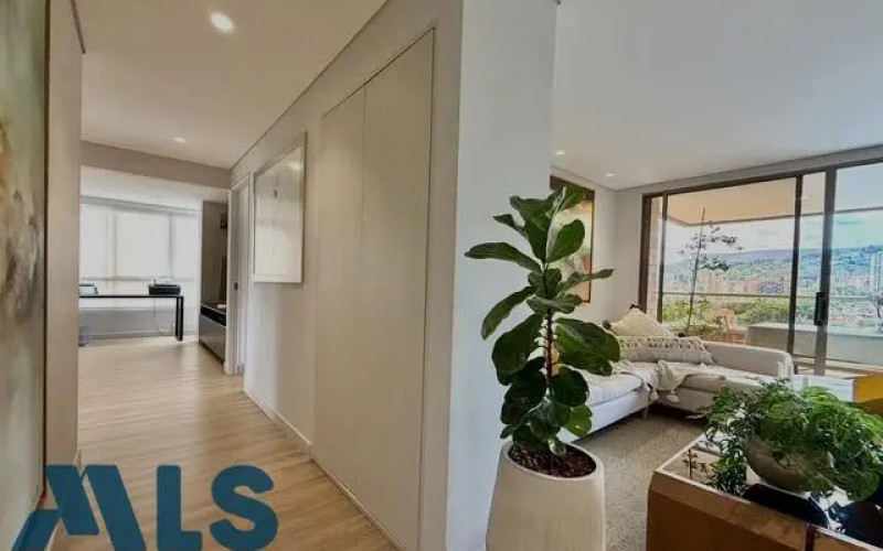 Apartamento en Medellín en Loma Los Gonzalez
