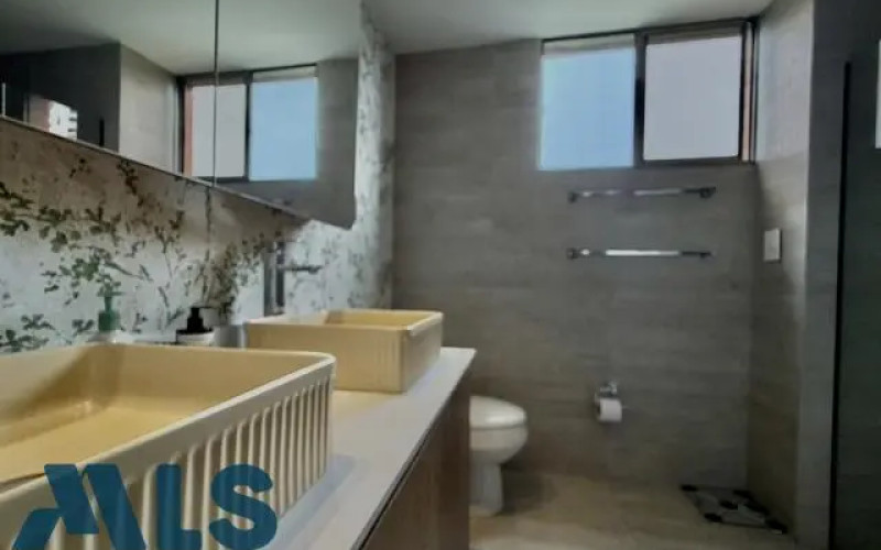 Apartamento en Medellín en Loma Los Gonzalez