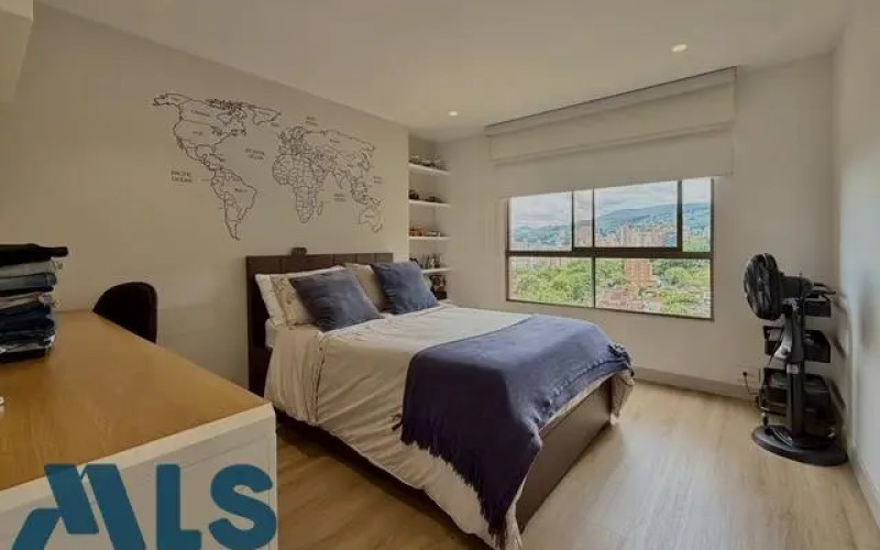 Apartamento en Medellín en Loma Los Gonzalez