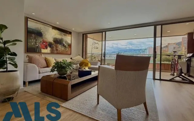 Apartamento en Medellín en Loma Los Gonzalez