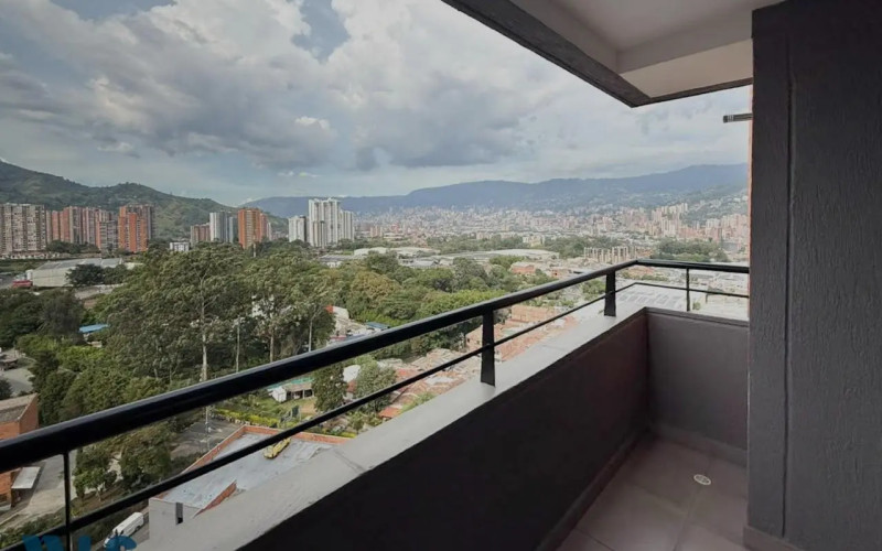 Apartamento en La Estrella en Poblados del sur